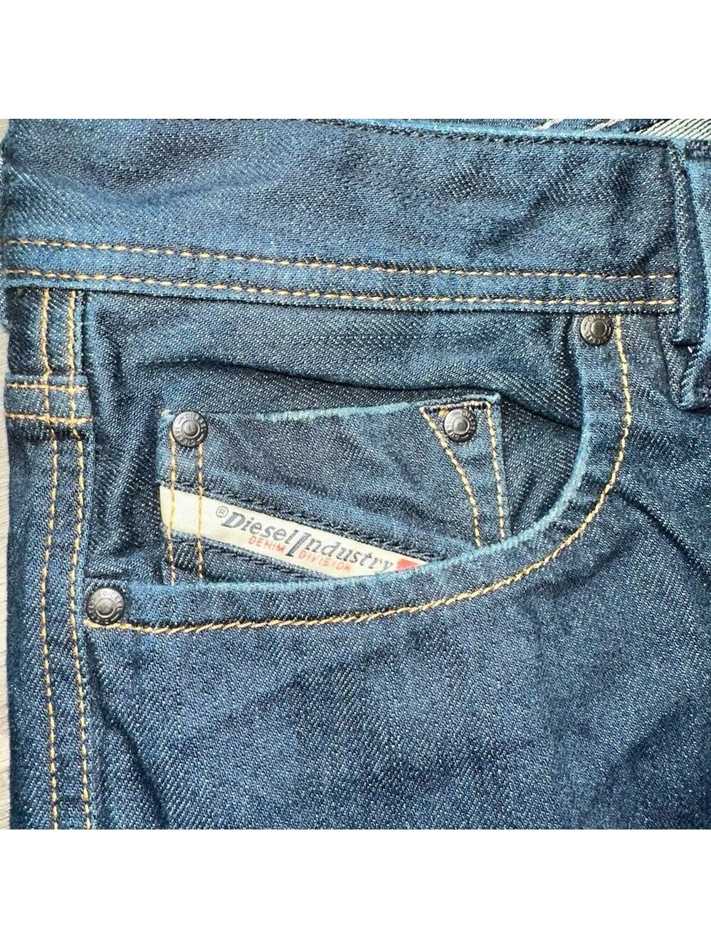 Diesel Larkee jeans SZ 30 W 32 L Made in Italy - Picture 6 of 13